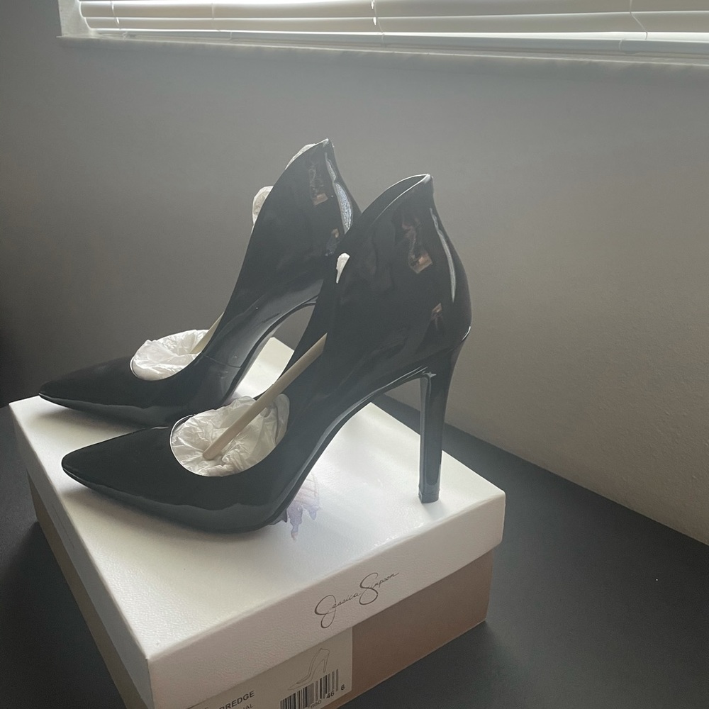 Jessica Simpson heels